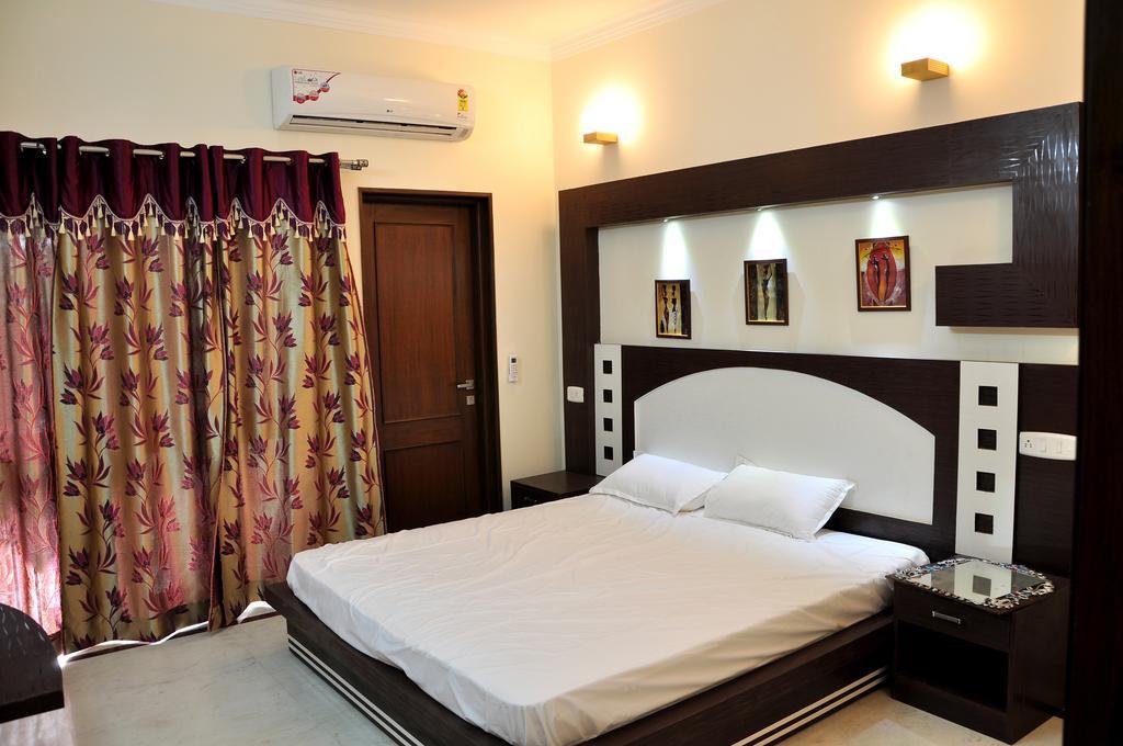 Mohini Home Stay Agra  Zewnętrze zdjęcie