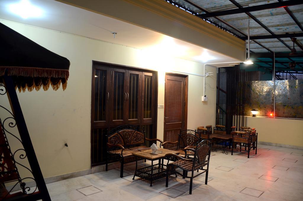 Mohini Home Stay Agra  Zewnętrze zdjęcie